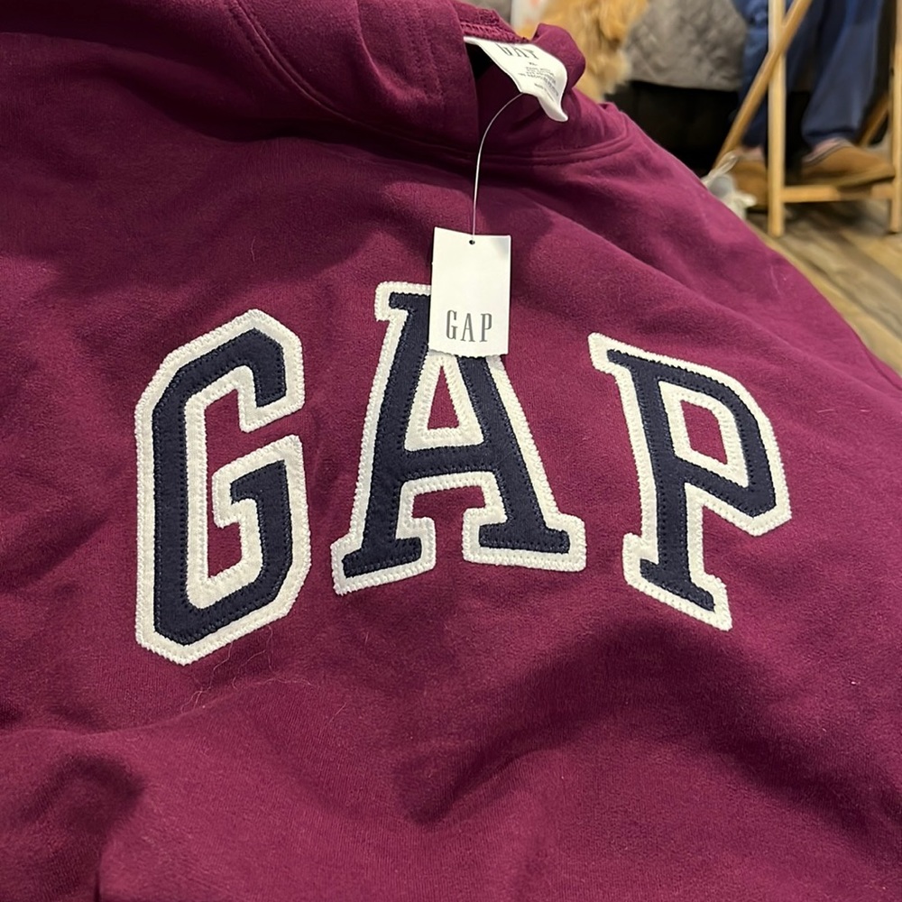 Sweatshirt